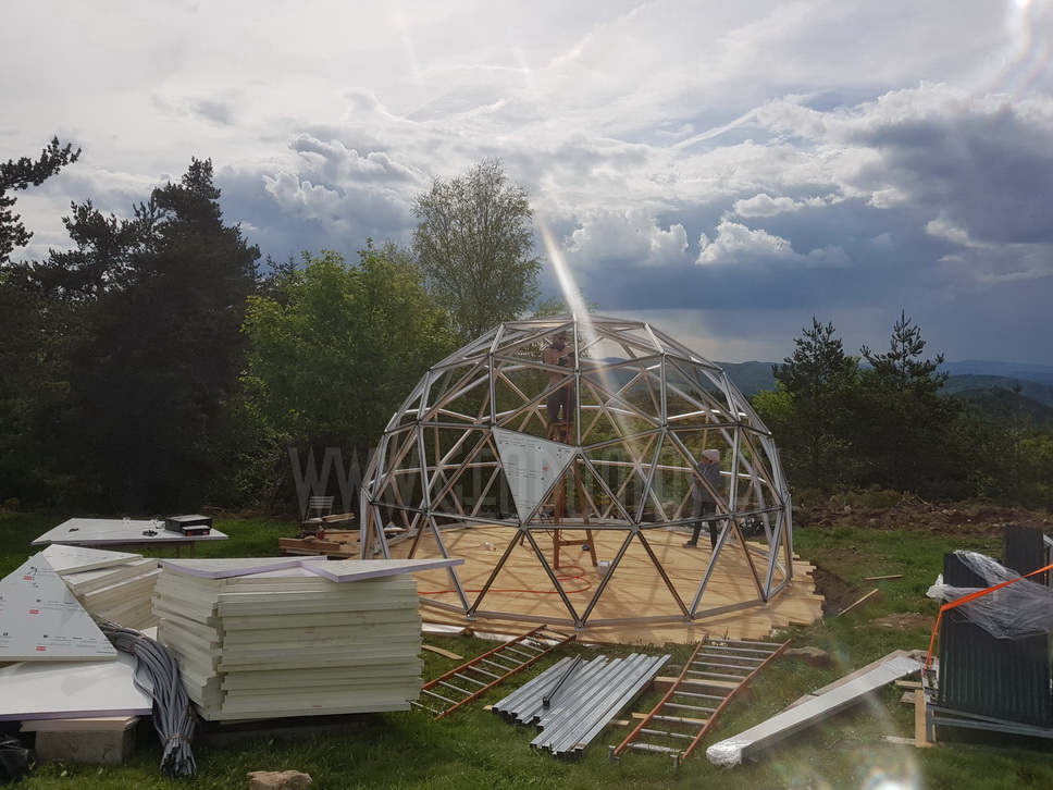 30m2 Ø6m Mobilus Namelis | Apšiltintas kupolas su stiklofasadu