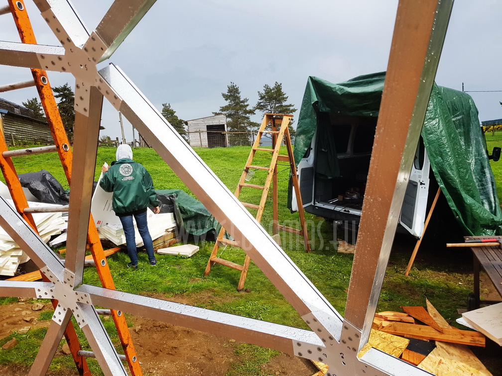 30m2 Ø6m Mobilus Namelis | Apšiltintas kupolas su stiklofasadu