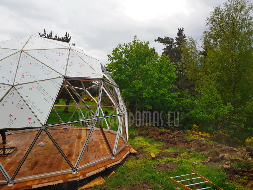 30m2 Ø6m Mobilus Namelis | Apšiltintas kupolas su stiklofasadu