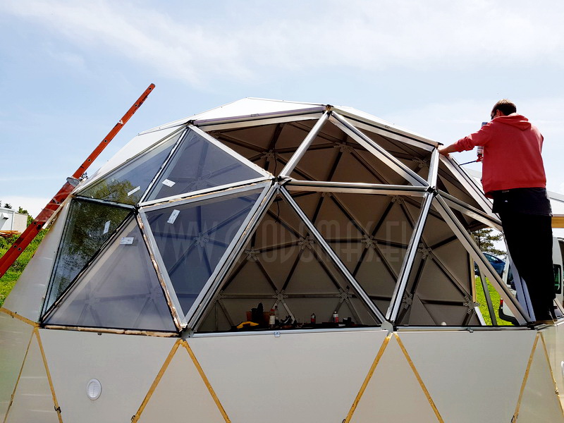 30m2 Ø6m Mobilus Namelis | Apšiltintas kupolas su stiklofasadu