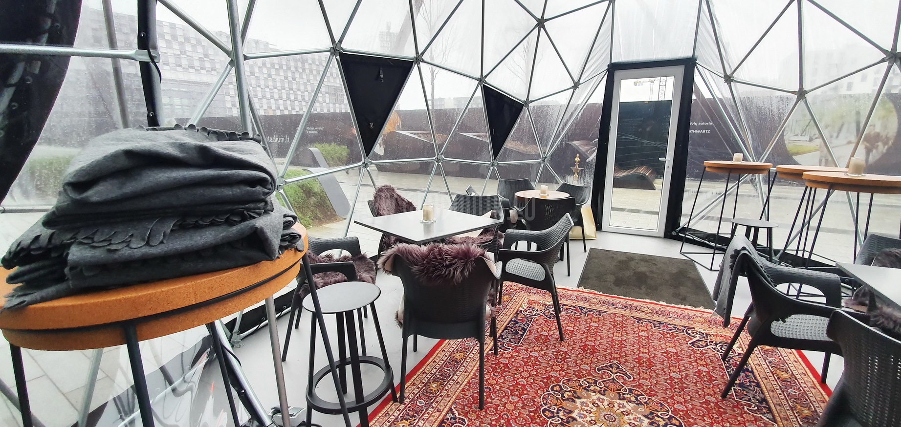 Hybrid Ø7x5m Stella Artois BLACK DOME | Brussels Mussels, Vilnius