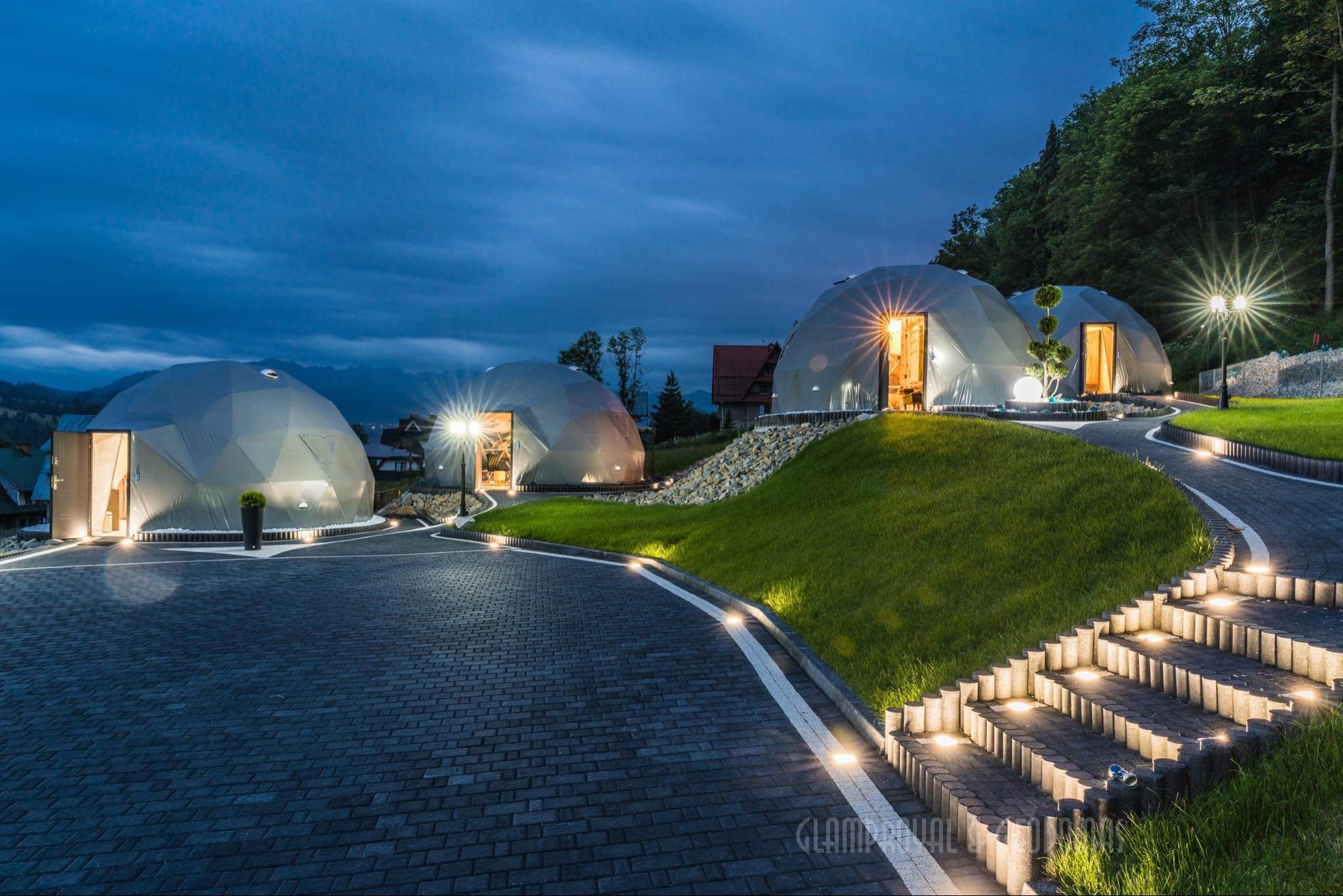 glamp_royal_dunajec_geodomas_sferyczne_kuliste_3 (2) glamp_royal_dunajec_geodomas_sferyczne_kuliste_3 (2)