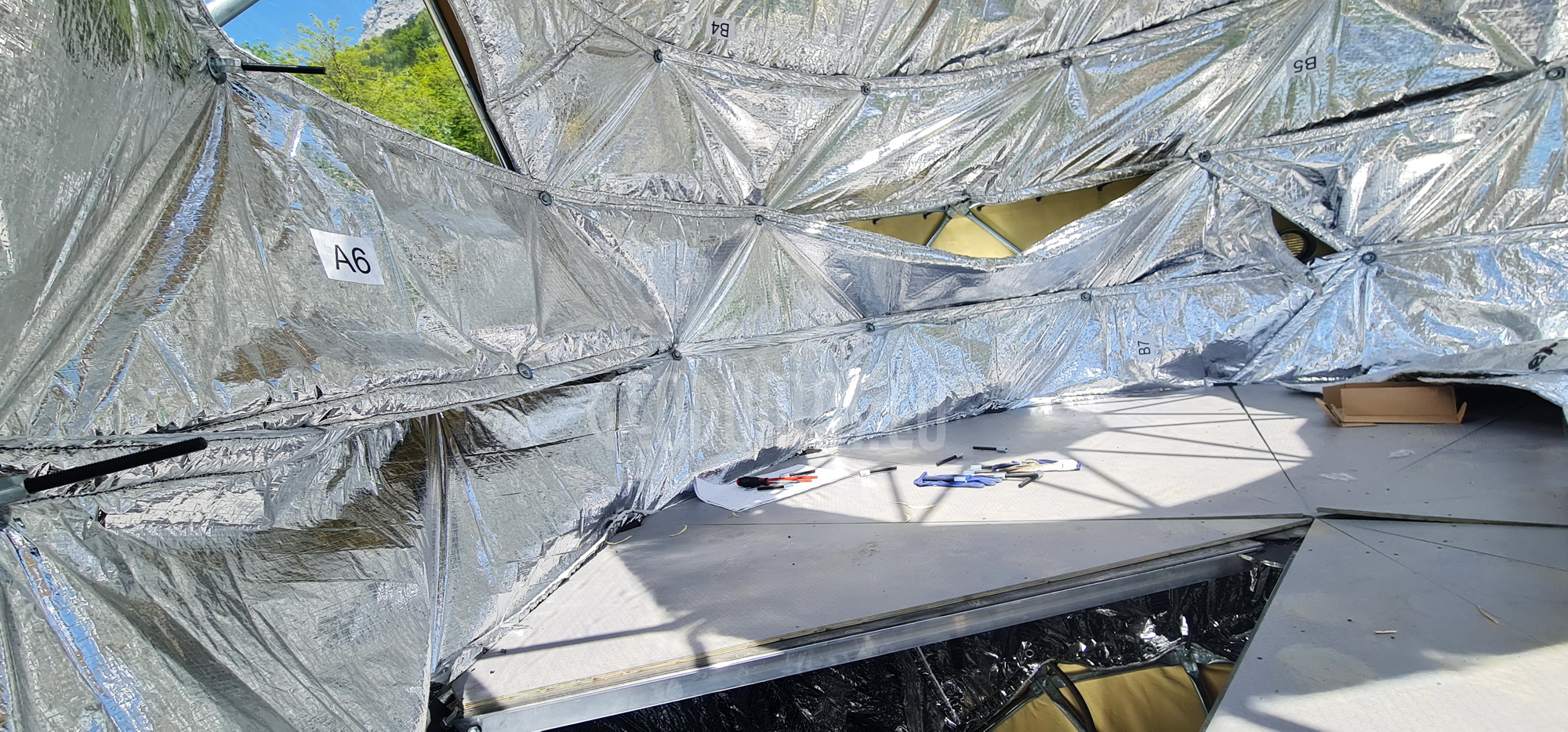 CRYSTAL DOME | Jojimo Klubas Prie Malūno | Prancūzija