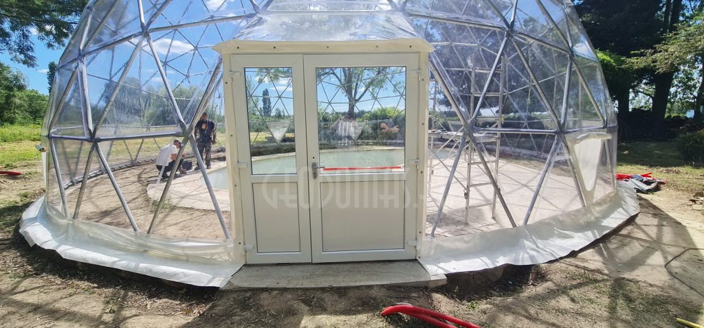 Mas_du_Versadou_PoolDome_geodomas_17